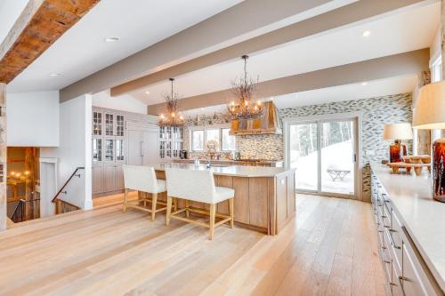 Vail Mountain Retreat with Hot Tub and Deck! in Vail, USA