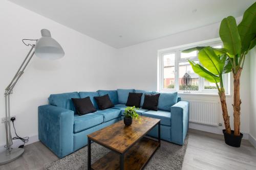 Compton House - 4 Bed