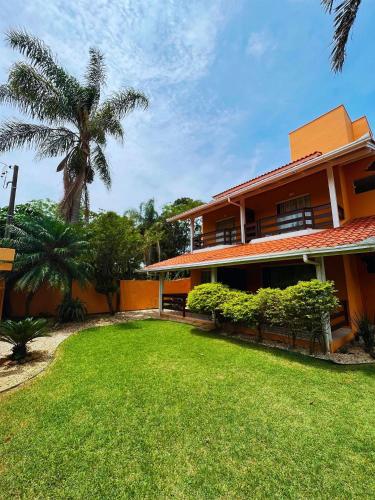 Pousada Bernúncia - Com café da Manhã, próximo a Praia Grande, Penha