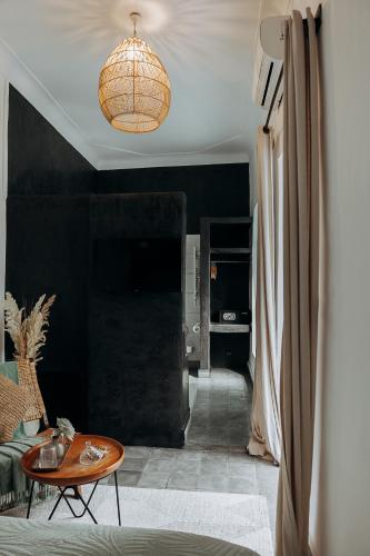 Superior Double Room image 9