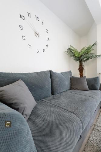 Apartment image 8
