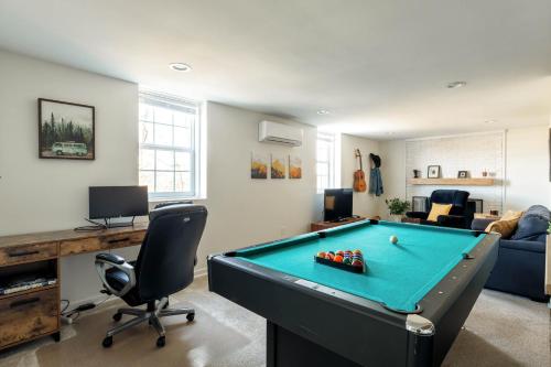 Private Nashville Haven - Minutes to Broadway, BNA in Nashville, USA