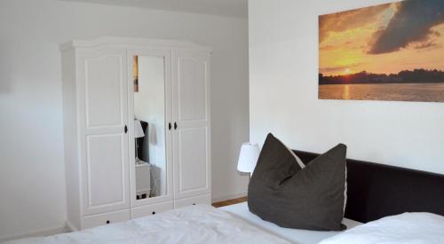 Seehaus-Appartement in Mustin