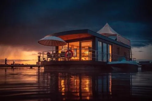 Hausboot Bahama Mama in Klitten, Deutschland