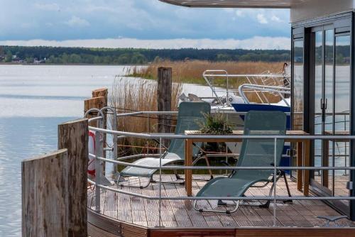 Hausboot LP7 in Peenemünde, Deutschland