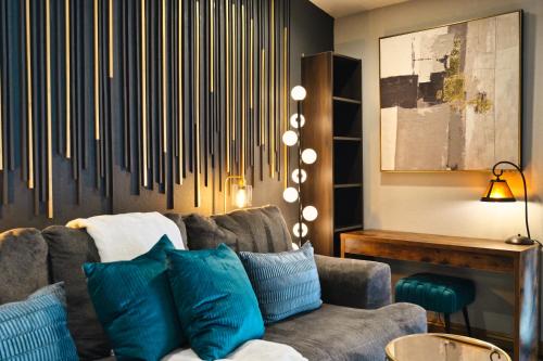 Exquisite jazzy warm deco nearby the Strip - Top 15 Best Vegas Vacation Home recommended by Conde Nast Traveler, Las Vegas (photo 4)