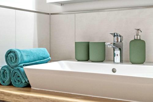 Apartment image 8