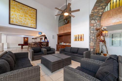 Hotel Castillo Huatulco & Beach Club in Santa Cruz Huatulco