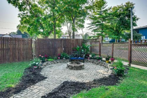 1 Mi to Dtwn The Rossi House in Des Moines! 1 Mi to Dtwn The Rossi House in Des Moines!