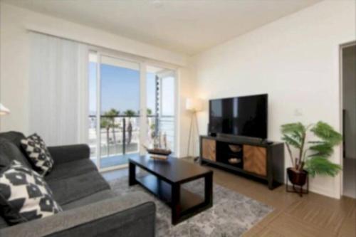 Stunning 2BR Penthouse Patio & View Venice MDR, Los Angeles (fotografie 7)