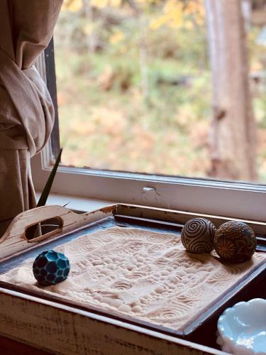 Water view farmhouse walk to beach and coffee