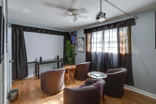 2 Mi to Downtown Columbia: Home w/ Theater Room! in West Columbia (SC)