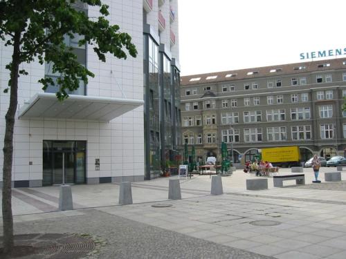 Universität in the Wintergartenhochhaus building, Leipzig (photo 4)
