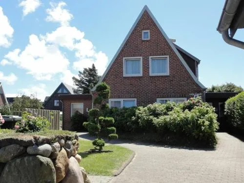 Holiday apartment 2 with terrace, Lütje Gaadt in Westerland, Deutschland