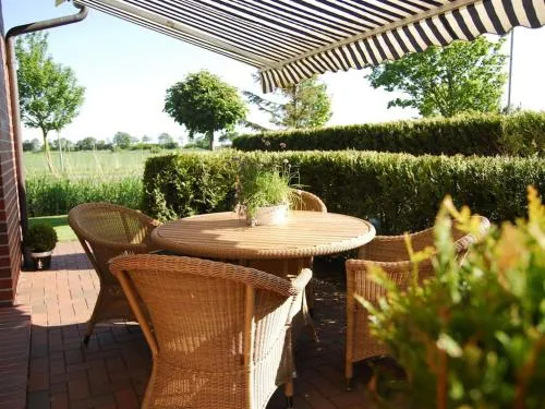 Holiday home for 4 people with terrace in Greetsiel, Deutschland