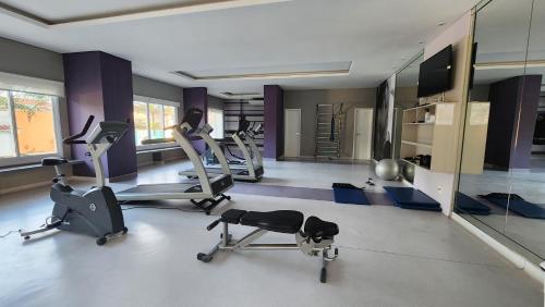 Condomínio Costa Azure - Apto com 2 Dormitórios, 2 Banheiros e Ar Condicionado ao Lado da Praia de Riviera de São Lourenço e Itaguaré Condomínio Costa Azure - Apto com 2 Dormitórios, 2 Banheiros e Ar Condicionado ao Lado da Praia de Riviera de São Lourenço e Itaguaré