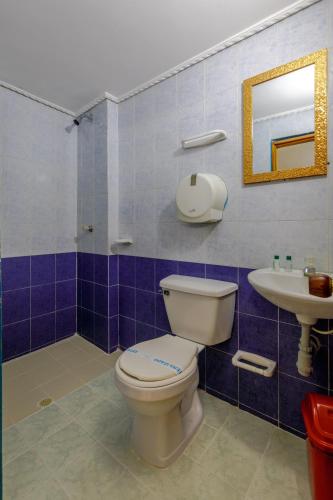 Double Room with Private Bathroom image 5