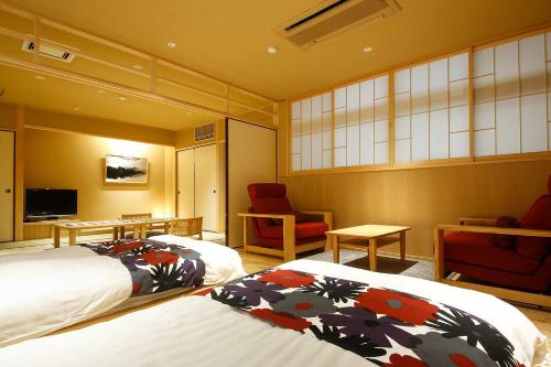 room detail thumbnail 1