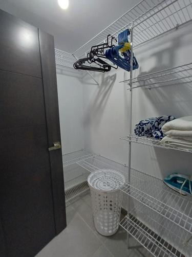 Centrico a 2 minutos del monumento Centrico a 2 minutos del monumento