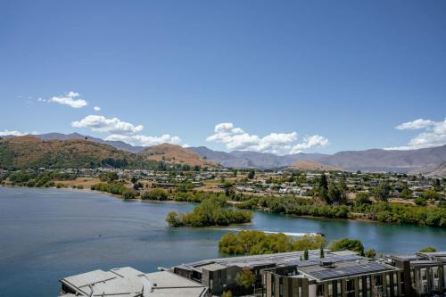 Five Star Luxury Kawarau Penthouse - main image