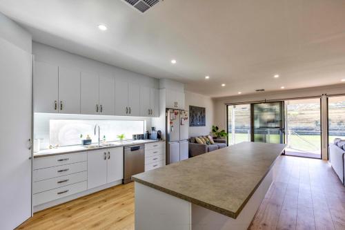 Konyha, All's Well 142 Page Drive in Blanchetown