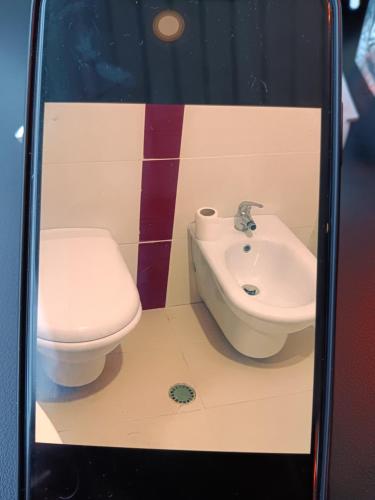 One-Bedroom Apartment image 5