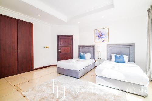 LUX - The Ocean Pearl Villa - image 8