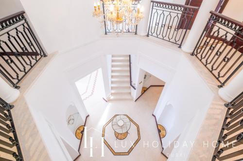 LUX - The Ocean Pearl Villa - image 8