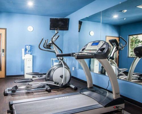 컴포트 인 리스 써밋 @ Hwy 50 & Hwy 291 - 피트니스 센터