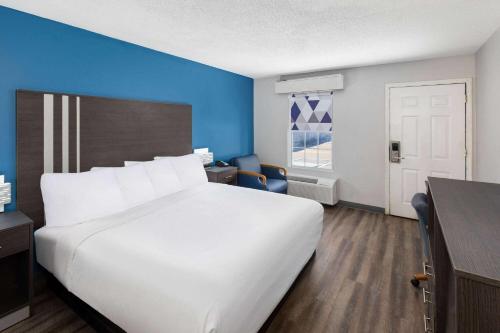 Baymont by Wyndham Selma - image 7