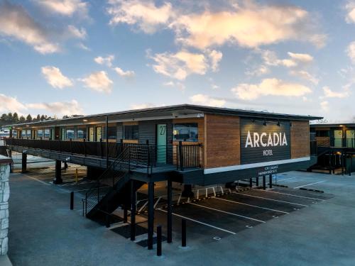 A szálláshely kívülről, Arcadia near Veterán Emlékpark