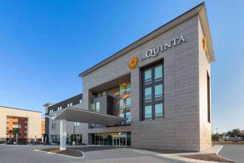 La Quinta Inn & Suites by Wyndham San Antonio at the RIM, San Antonio