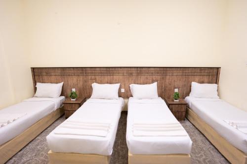 Quadruple Room with Private Bathroom image 6