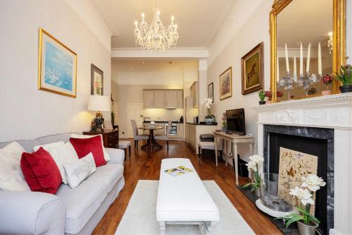 Veeve - South Kensington Charm - image 11