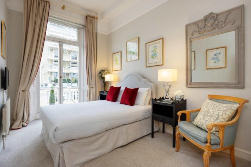 Veeve - South Kensington Charm - image 8