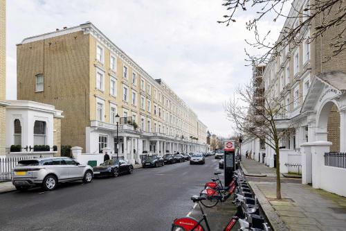 Veeve - South Kensington Charm - image 10