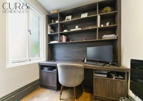 Luxury Chelsea House with Parking - image 11