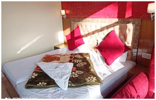 SIMLA HOTEL H G N near park and temple SIMLA HOTEL H G N near park and temple