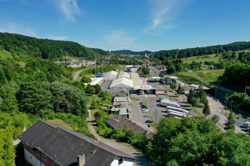 Arbeiterunterkunft in Spielfeld-Straß - Voll ausgestattete Zimmer mit Top-Anbindung in Шпільфельд