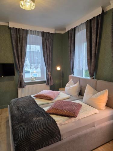 Double Room with Mountain View