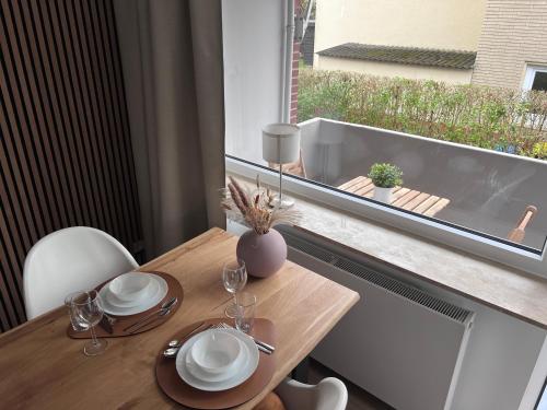 Балкон, Port18 - Exklusives Zwei-Zimmer-Apartment am Park in Бремерхафен