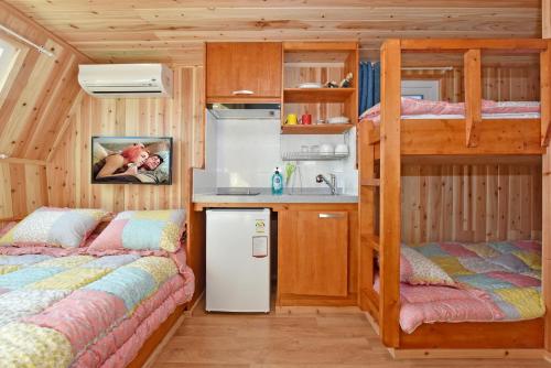 Olla caravan pension