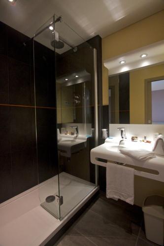 Μπάνιο, Hotel Novalis Quimperle in Quimperle