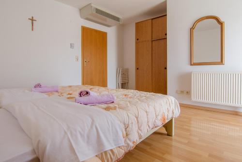 Triple room, comfort, shower