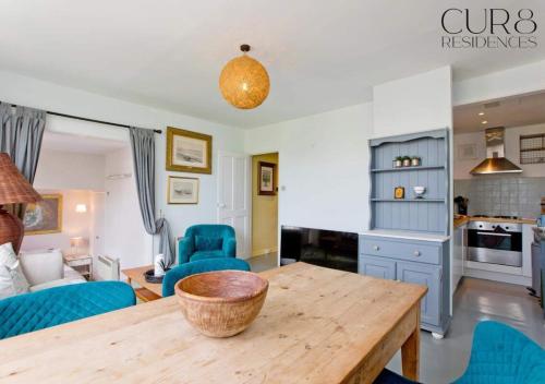 Charming 1 Bed in Notting Hill - image 3