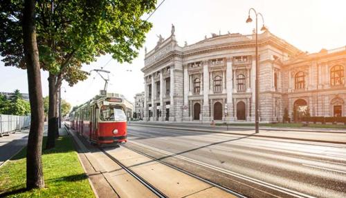 Prestige Vienna Apartment - image 14