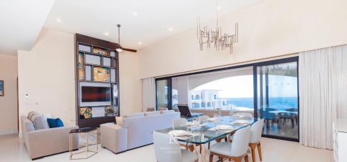 Three Bedroom Suite Ocean View- Villa La Valencia in Cabo San Lucas, Mexico