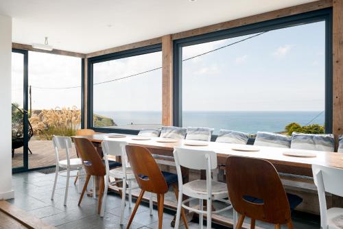 Exterior view, Blue Bay Beach House in Trenance