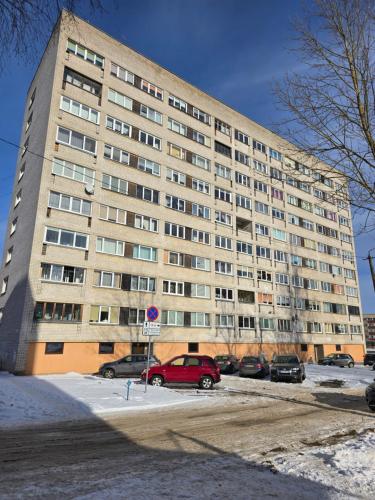 Hero Avenue Apartment in Pahklimae