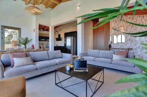 Prestige luxe pacific ocean by sustainable energy